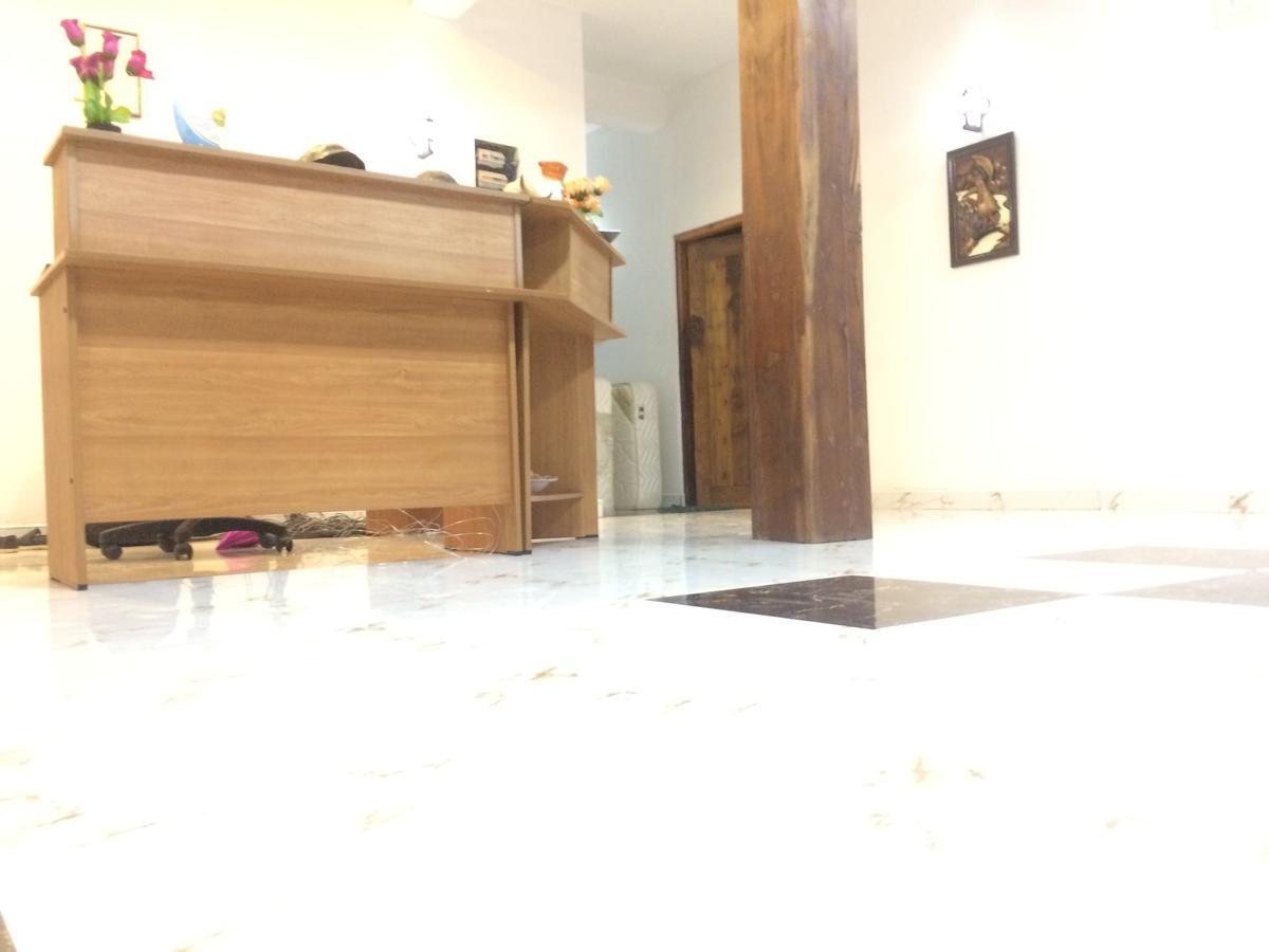 Hotel Athina & Restaurant Chilaw Extérieur photo
